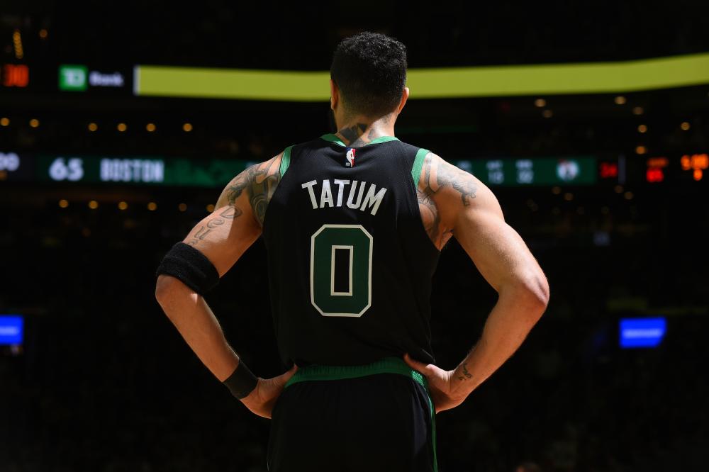 线上表现出 线上表现出