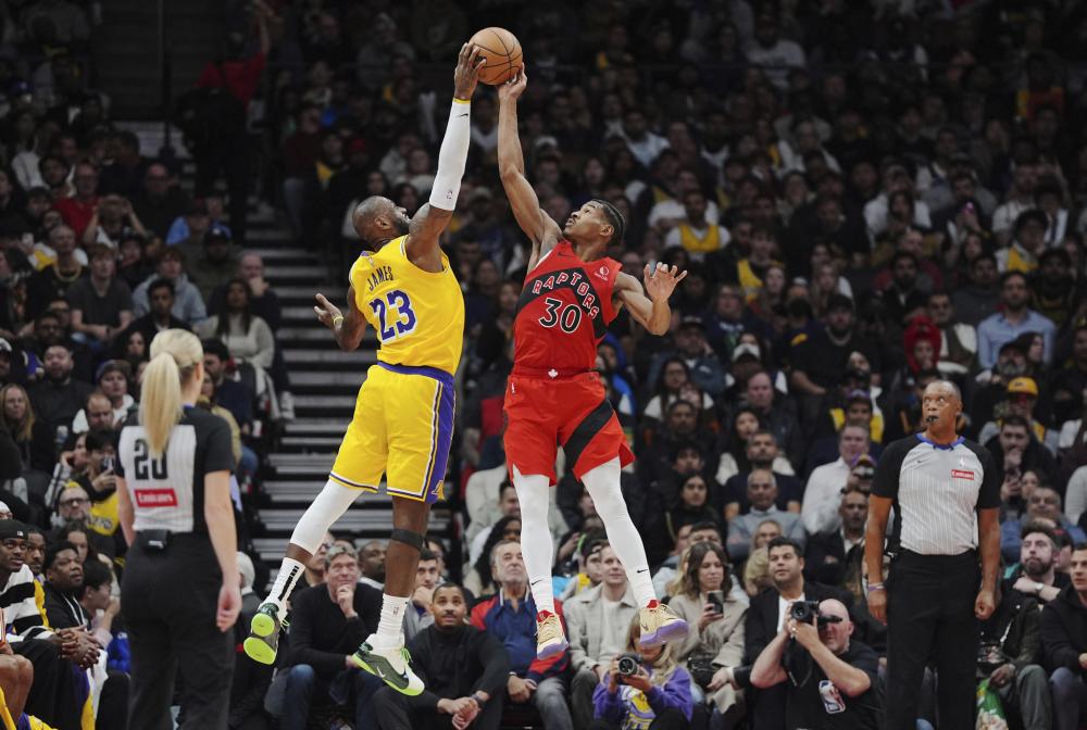 同时重点盯 同时重点盯